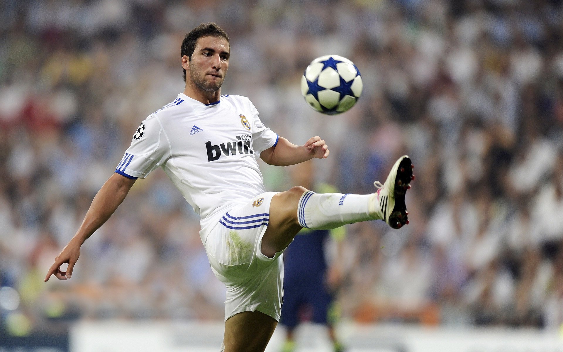 乐鱼足球官网-五大联赛是否重视比赛前五分钟节奏占优的重要性，五大联赛赛制